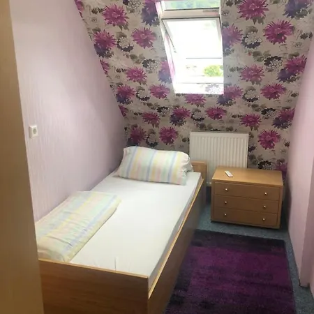 Haus Sommerhalde Guest house